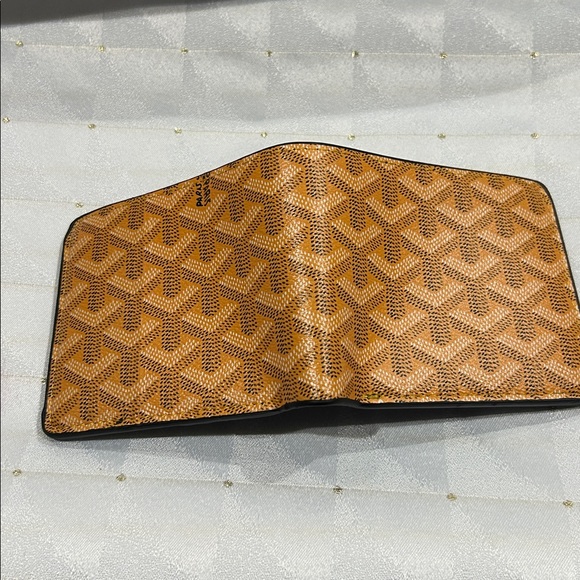 Wallet - Picture 4 of 4